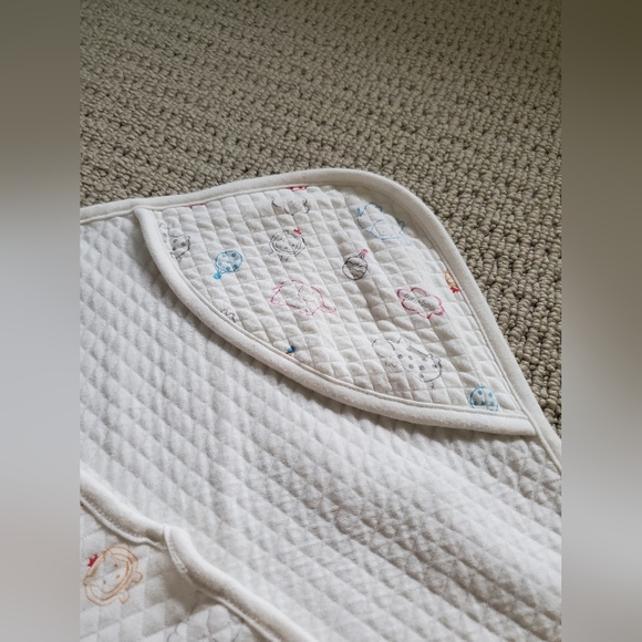 New✨ Bebeone hooded Baby Blanket - Picture 3 of 5
